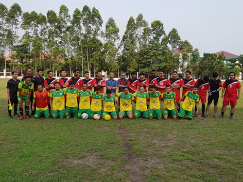  Kebersamaan Polri Bersama Mahasiswa, Polresta Gelar Pertandingan Persahabatan dengan Mahasiswa UIR
